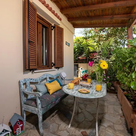 Elisavet's House Tatil Evi *